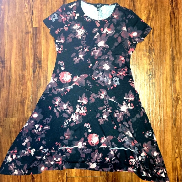 Simply Vera, Vera Wang Black/purple floral dress M - Picture 1 of 4